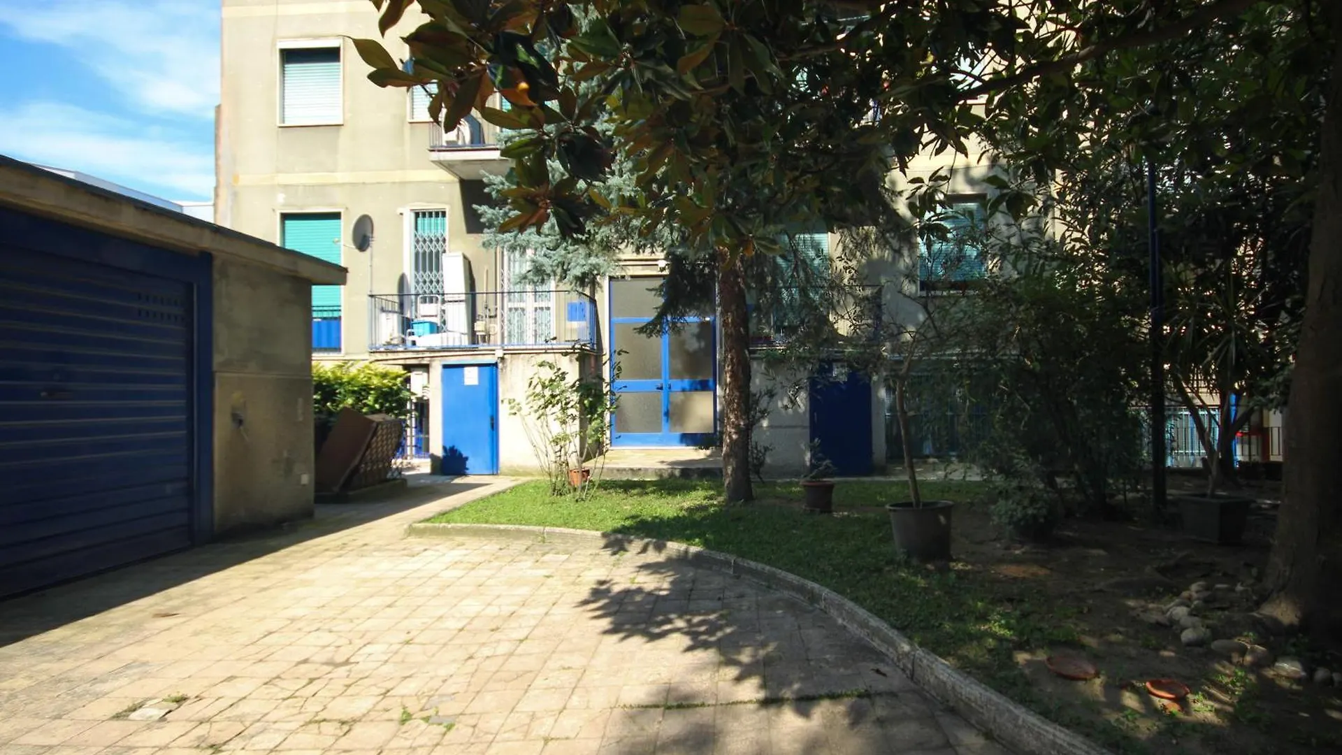 New And Big Studio Navigli-Naba Milano