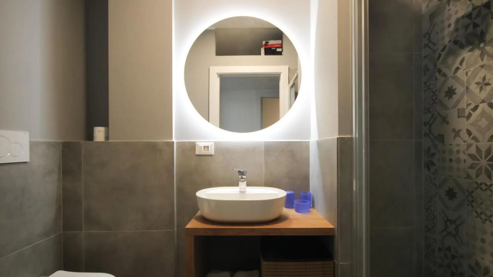 New And Big Studio Navigli-Naba Milano 0*, 밀라노
